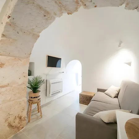 Trulli Siamesi - Private Pool Apartment